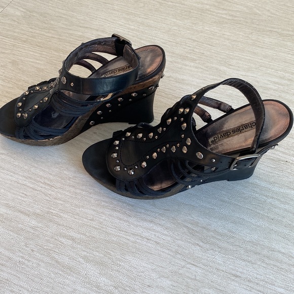 CHARLES DAVID Black Leather Rave Wedges with Silver Studs Sz 8-1/2 B - Picture 3 of 16